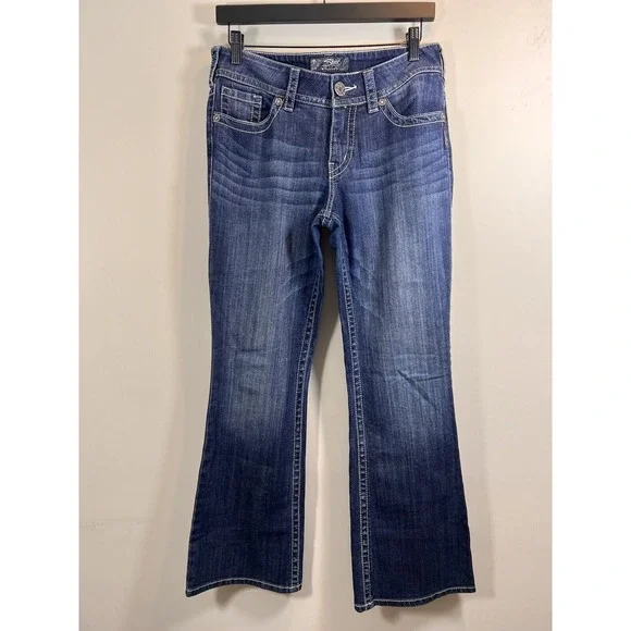 Silver Jeans Suki Size 29x30. - Picture 2 of 7